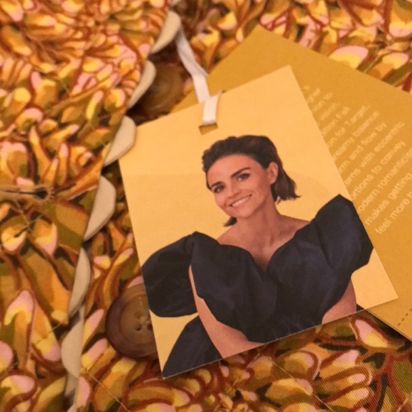 Kika Vargas × Target Floral Quilted
Jacket Women's Yellow Scalloped nwt - Picture 5 of 5